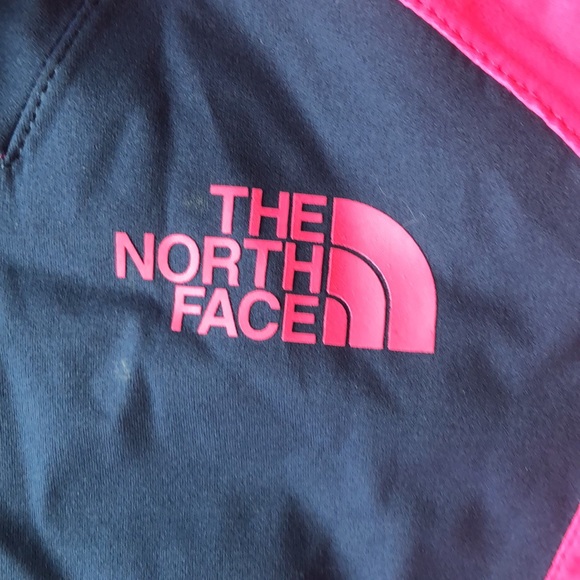 Brand new north face rain jacket - Picture 2 of 4